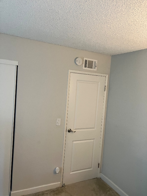 Building Photo - 8882 Heil Ave
