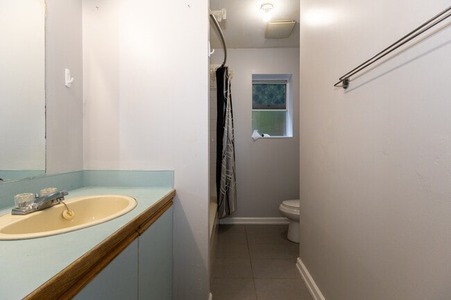 Building Photo - 3217 Mallard St