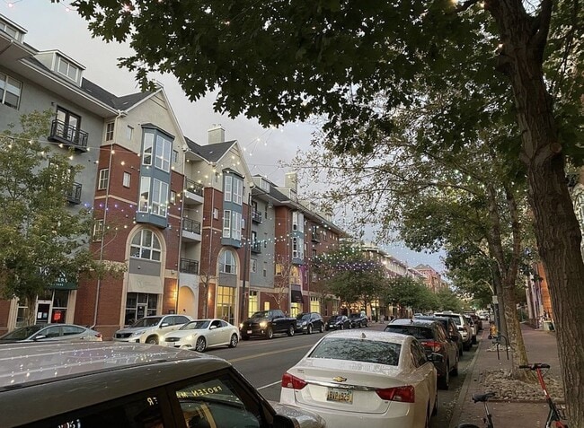 Photo - "Chic Urban Retreat: Stylish 1-Bed Condo with Hardwood Floors in the Heart of Denver!"