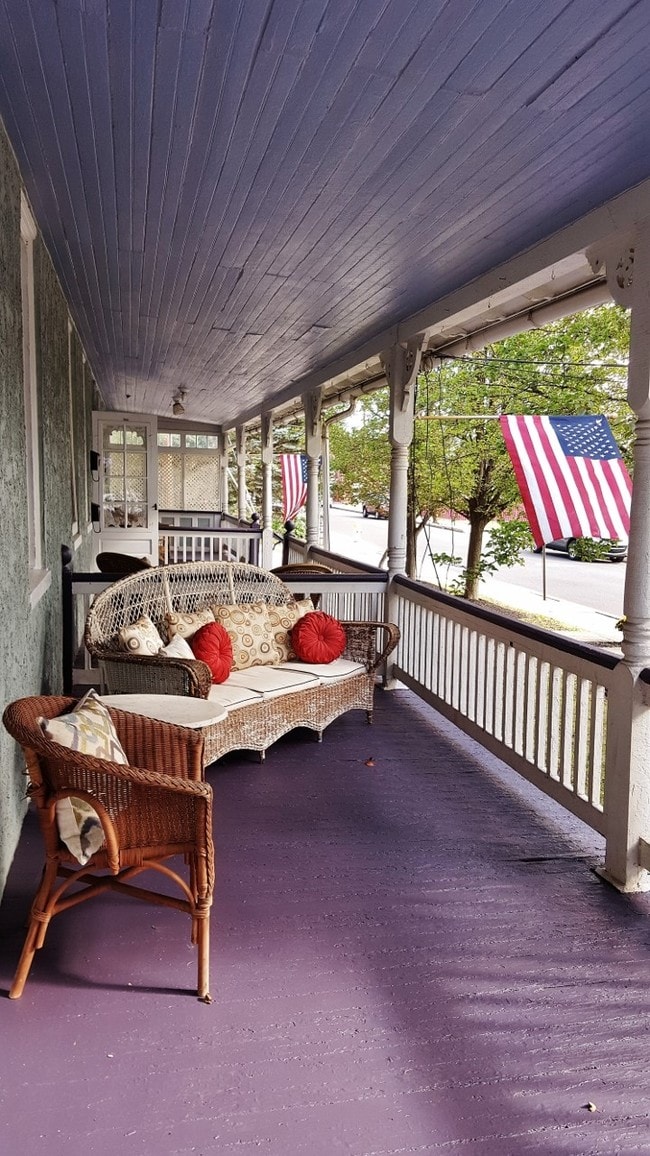 Building Photo - 41 Maple Ave