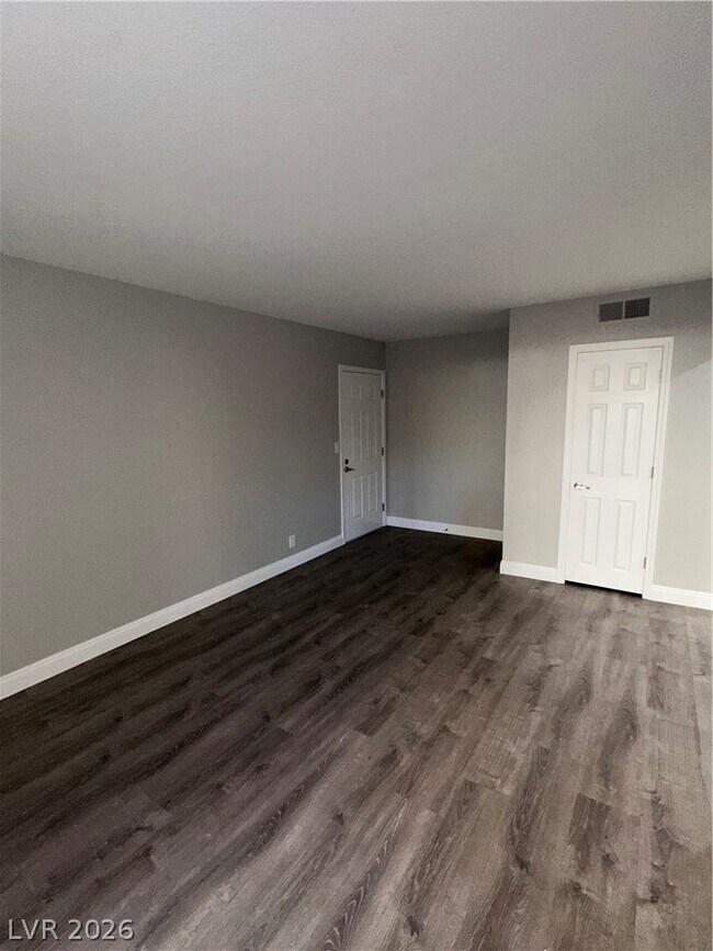 Foto del edificio - 4310 Sandy River Dr