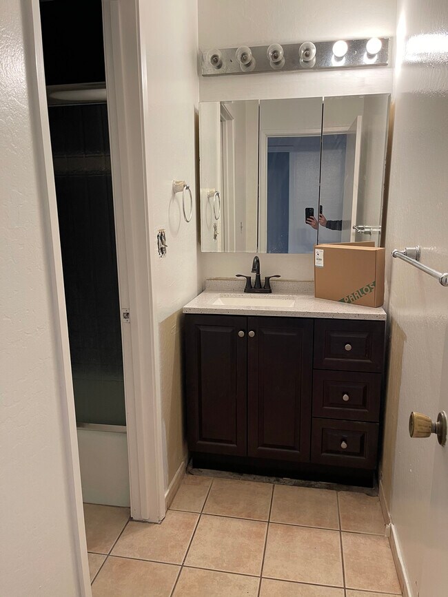 Building Photo - 294 Tradewinds Dr