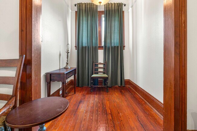 Foto del edificio - 3110 Esplanade Ave