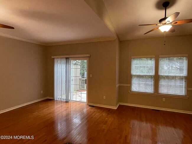Building Photo - 86 Windward Drive