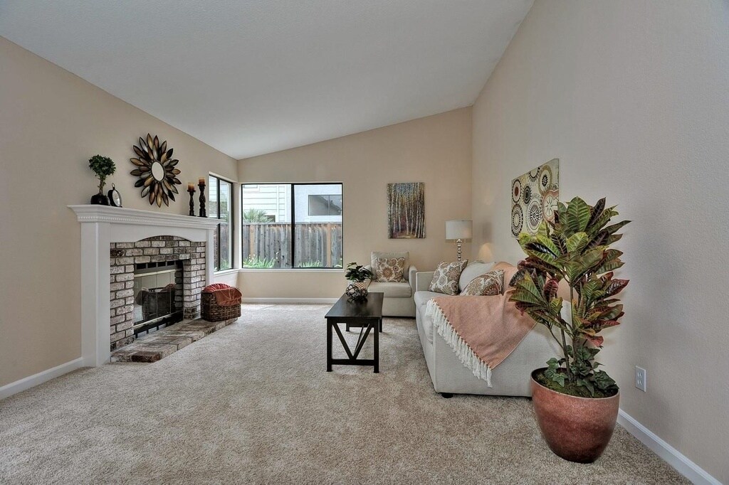Primary Photo - 38741 Stonington Terrace