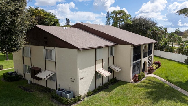 Building Photo - 3624 La Aires Ct