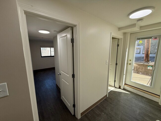 Foto del edificio - 9/1 Renovated 2BR @ Brigham Circle, central AC, new kitchen!