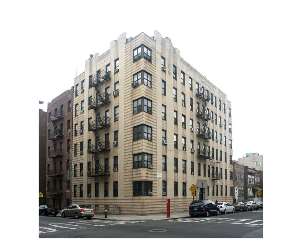 Primary Photo - 50 W 182nd St