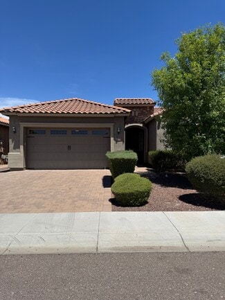 Building Photo - 2604 W Balao Dr
