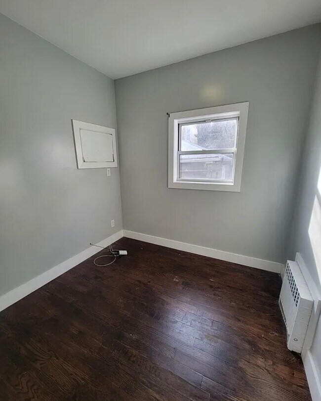 Foto del edificio - 676 E 5th St