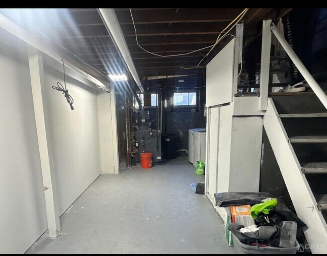 Building Photo - 425 Ferris St Building Photo - 425 Ferris St