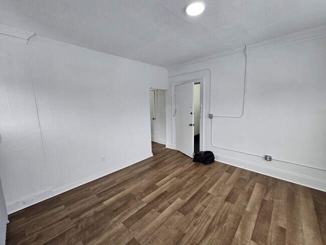 Foto del edificio - 2664 N Moreland Blvd