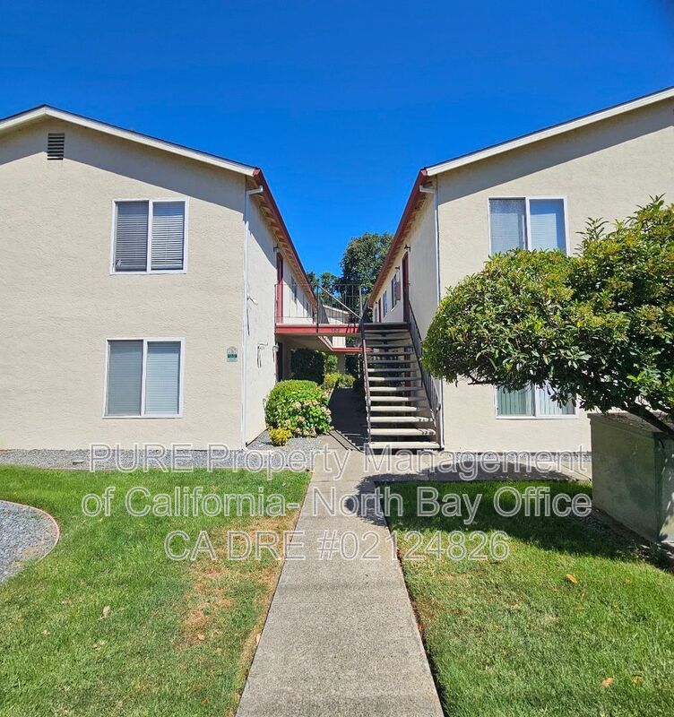 Primary Photo - 308 Cooper Ln