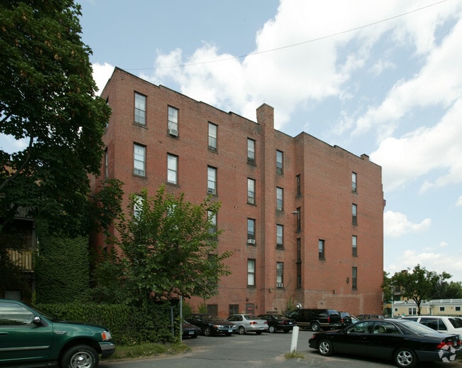 Building Photo - 385-391 Main St