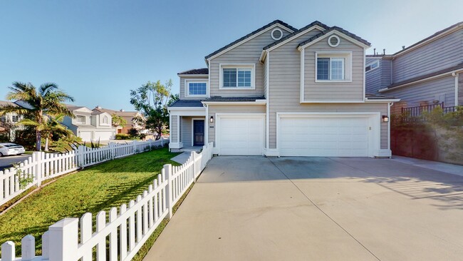 Foto del edificio - Sophisticated 4BD/3BA Corner Lot In Presti...