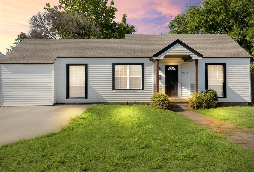Foto principal - 1507 Newport Ave