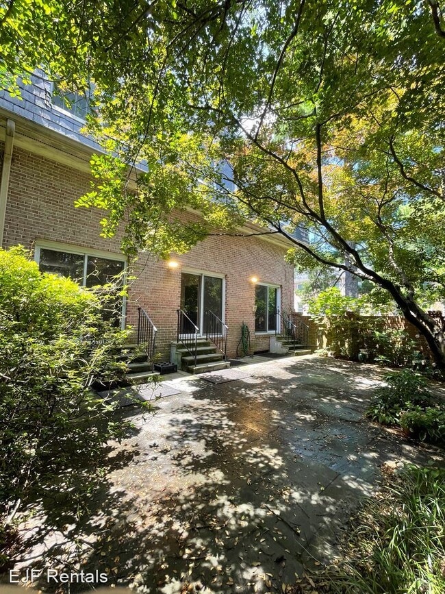 Building Photo - 4 br, 5 bath House - 2725 Unicorn Lane NW