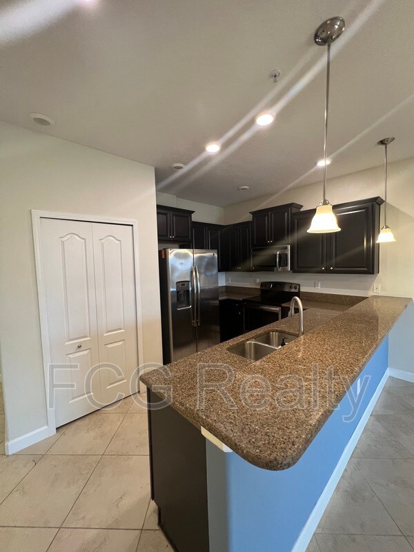 Foto del edificio - 1239 Long Cove Loop
