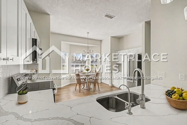 Building Photo - 9659 Stanford Bridge Dr