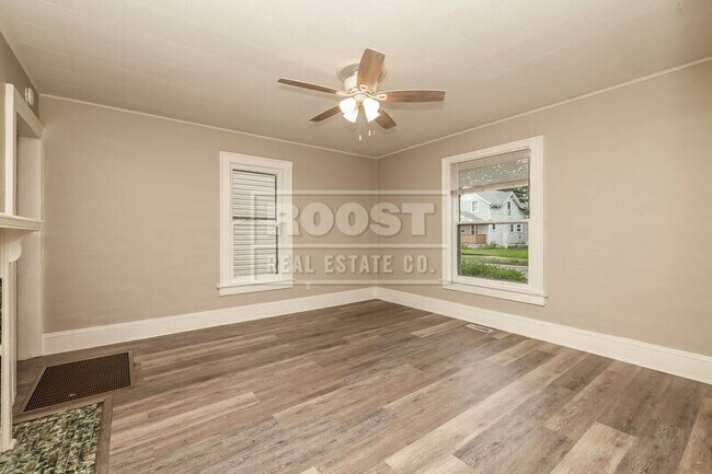 Foto del edificio - 743 N Belmont Ave