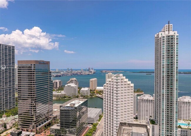 Building Photo - 801 S Miami Ave