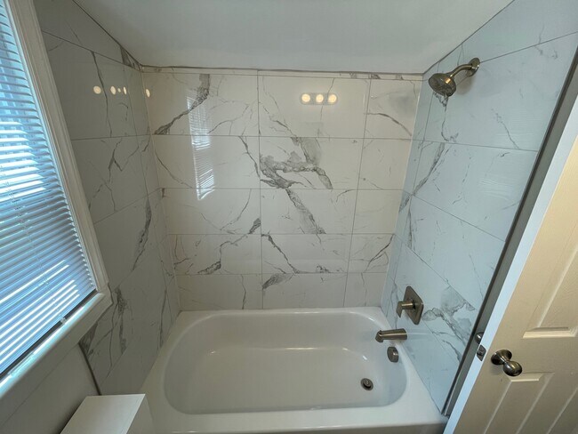 Foto del edificio - 258 2nd St