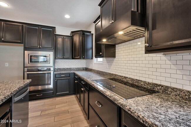 Foto del edificio - 10519 E Corbin Ave