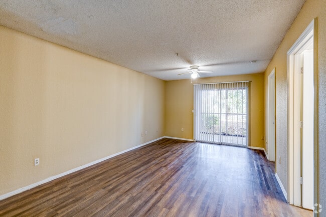 1HAB, 1BA - 727 ft² - Mira Lagos Apartments