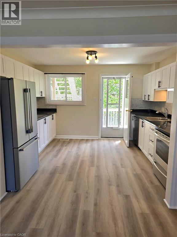 Building Photo - 712 Ross St