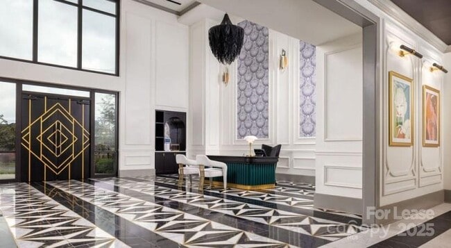 Foto del edificio - 2408 South Blvd