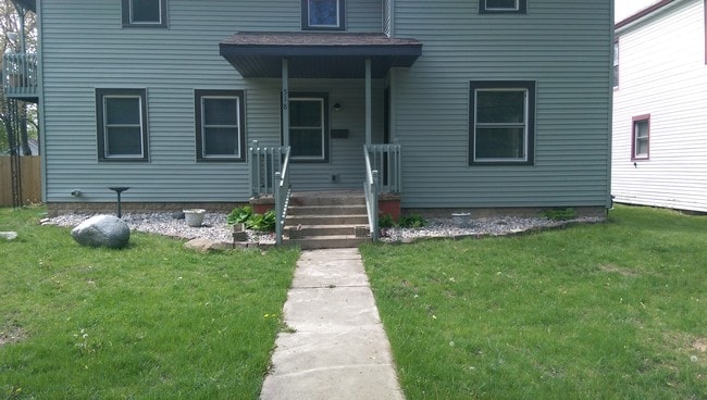 Building Photo - 518 S Calumet Rd