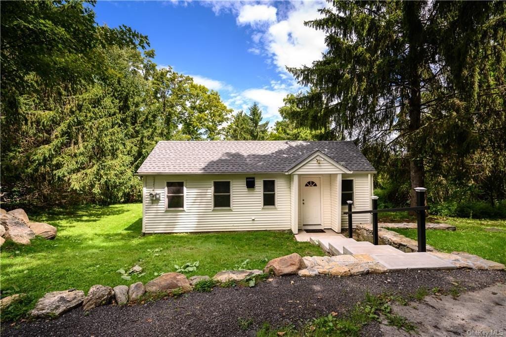 Primary Photo - 12 Red Brook Rd