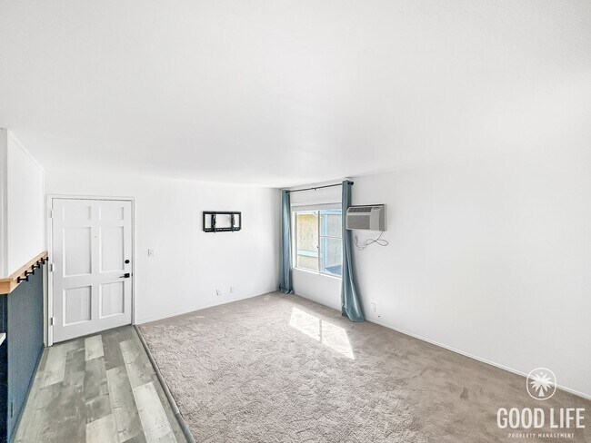 Foto del edificio - Beautiful 2BD/2BA Condo in La Mesa!