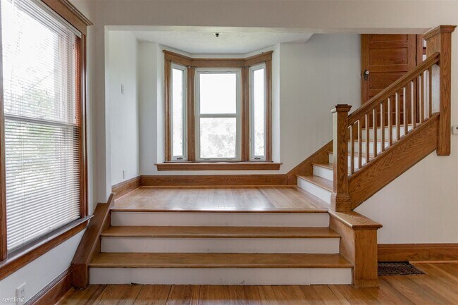 Foto del edificio - 3 br, 1 bath House - 418 King St