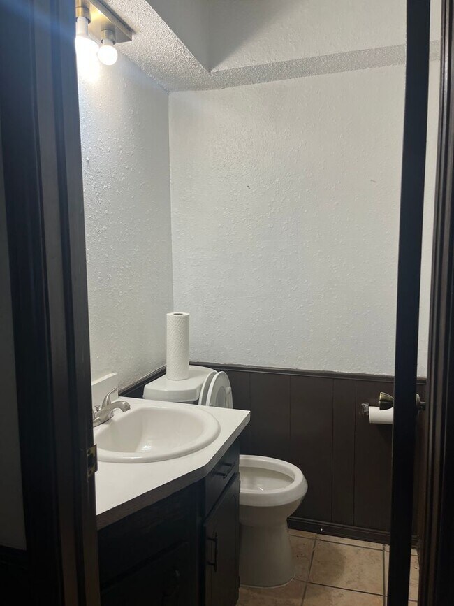 Foto del edificio - 6810 Lancer Ln