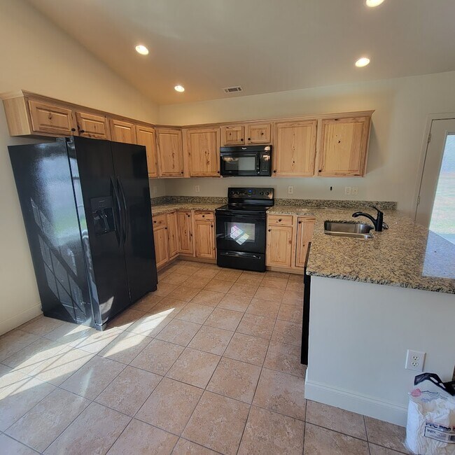 Foto del edificio - 202 Cathey Rd