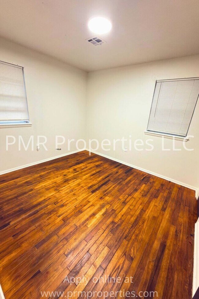 Foto del edificio - 3 Bedrooms / 1 Bathroom House