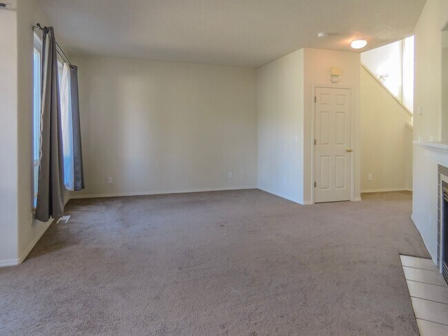 Foto del edificio - Aloha 3 Bedroom 2.5 Bath  Townhome Available Now ****