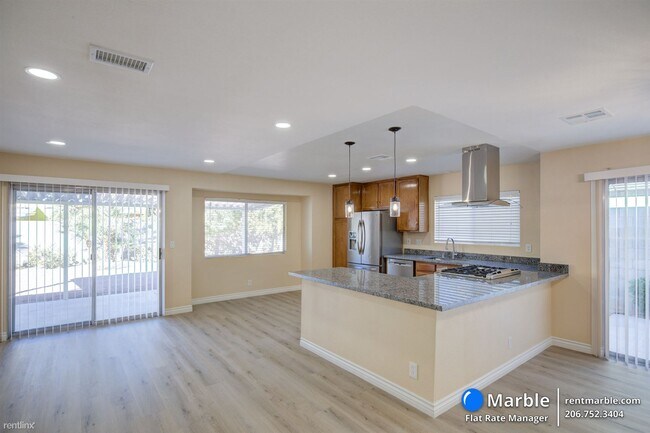 Foto del edificio - 3 br, 2 bath House - 3134 Laurel Ave