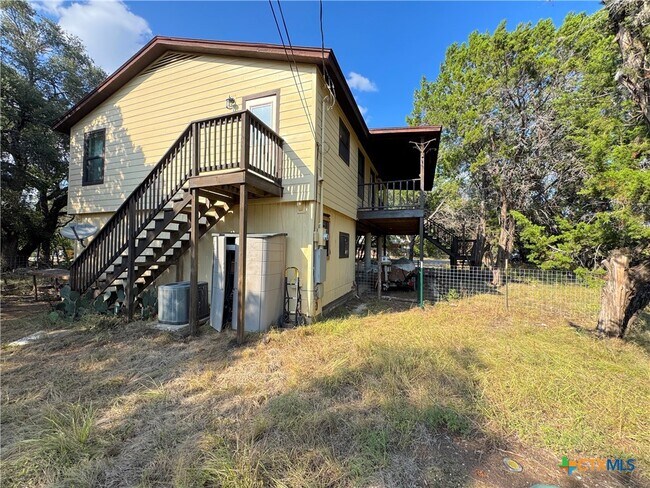 Foto del edificio - 776 Lookout Dr