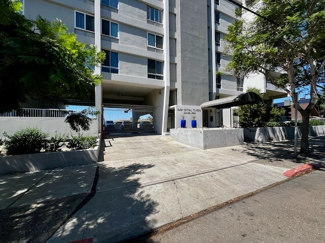 Foto del edificio - 2620 Second Ave