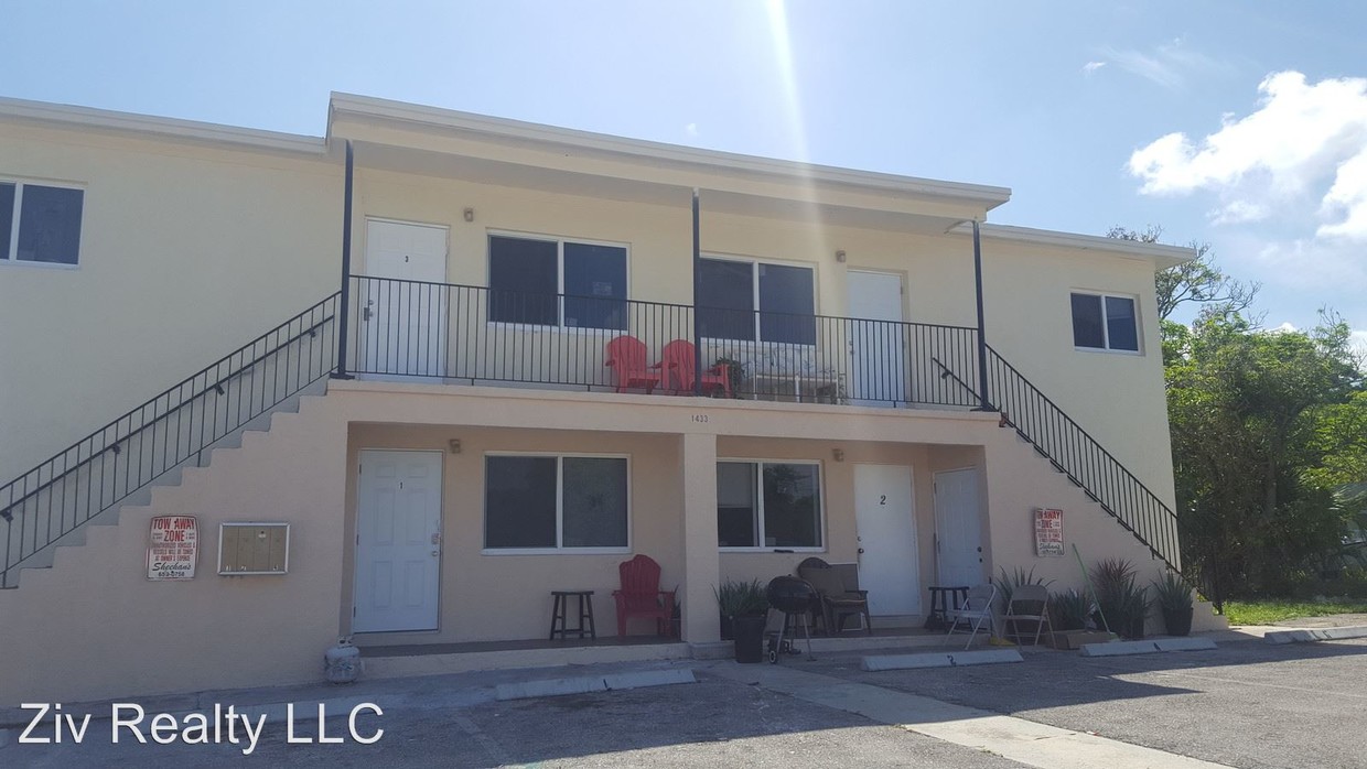 Foto principal - 1425 W 31st St