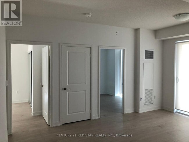 Building Photo - 8 Nahani Way