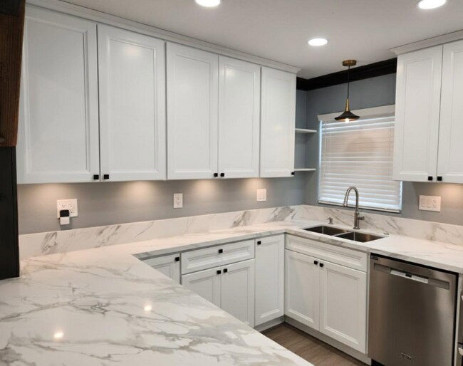 Foto del edificio - 703 42nd St