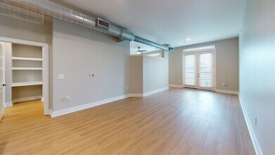 Interior Photo - Towson Promenade