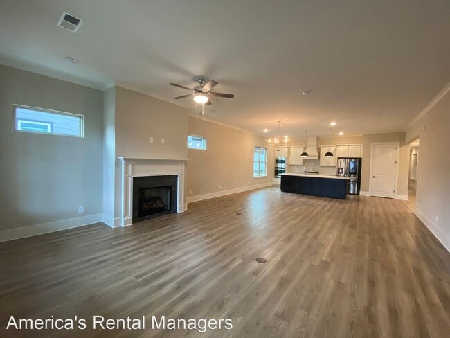 Building Photo - 3 br, 2 bath House - 1255 Elizabeth Terrace