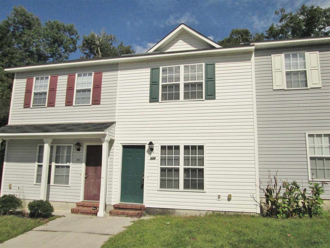 Primary Photo - 334 Bracken Pl
