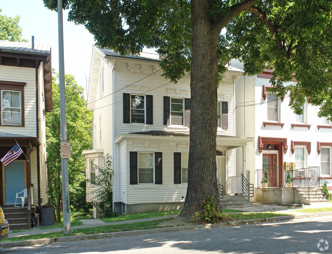 Building Photo - 76 Montgomery St