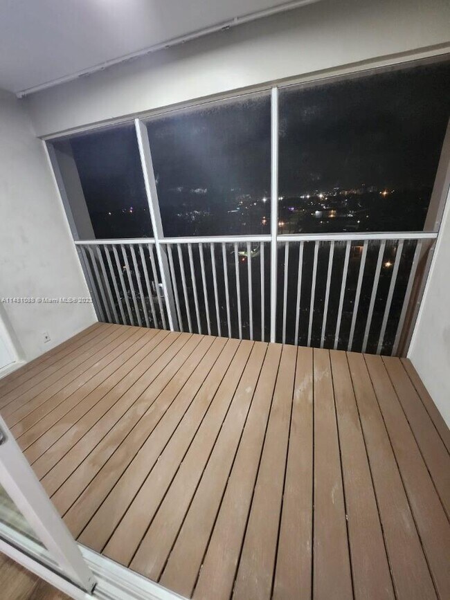 Foto del edificio - 330 SE 2nd St