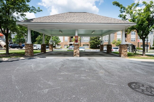 Building Photo - Polo Village